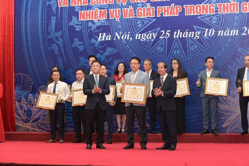 Petrovietnam vinh dự được nhận Bằng khen trong công tác xã hội hóa, vì sự nghiệp ngành Giáo dục